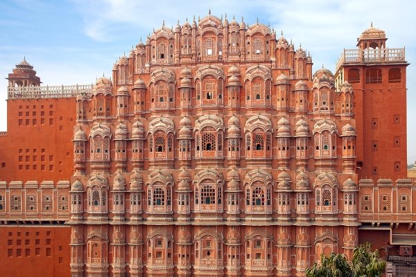 Hawa-Mahal-Udaipur-city-tourism-best-tour-company-in-udaipur-rajasthan